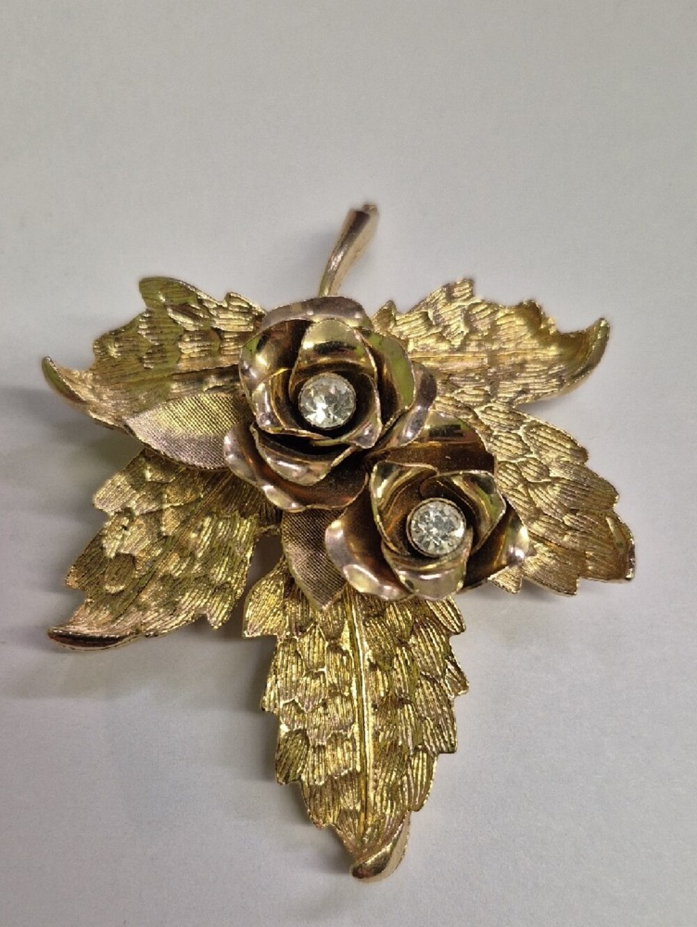 Vintage Coro Gold-Tone Rose Leaf Brooch and Clip Earring Set with Clear Stones - Picture 2 of 9